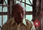 Image Les immigrants d'entrer dans l'Europe du Nord par Ellis Island vers 1910 United States USA, 1975, de la seconde 52 séquences d'archives historiques vidéo 65675039774