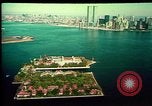 Immagine di Ellis Island New York City USA, 1984, secondo 22 filmato di repertorio 65675039788