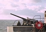 Standbild britische Truppen Pacific Theater, 1942, aus Sekunde 58 historischem Filmmaterial Videoclip 65675039789