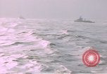 Standbild United States Navy destroyers Atlantik, 1942, aus Sekunde 32 historischem Filmmaterial Videoclip 65675039791