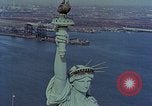 Immagine di Statua della Libertà New York City USA, 1958, secondo 11 filmato di repertorio 65675039792