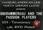 Standbild Dorf Oberammergau Bayern Deutschland, 1936, aus Sekunde 20 historischem Filmmaterial Videoclip 65675039802