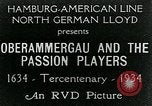 Standbild Dorf Oberammergau Bayern Deutschland, 1936, aus Sekunde 37 historischem Filmmaterial Videoclip 65675039802