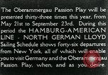 Standbild Dorf Oberammergau Bayern Deutschland, 1936, aus Sekunde 41 historischem Filmmaterial Videoclip 65675039802