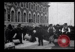 Immagine di Gli immigrati in America arrivando ad Ellis Island Ellis Island New York USA, 1906, secondo 43 filmato di repertorio 65675039828