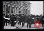 Immagine di Gli immigrati in America arrivando ad Ellis Island Ellis Island New York USA, 1906, secondo 59 filmato di repertorio 65675039828