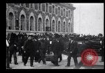 Immagine di Gli immigrati in America arrivando ad Ellis Island Ellis Island New York USA, 1906, secondo 61 filmato di repertorio 65675039828