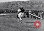 Standbild cowboys United States USA, 1927, aus Sekunde 46 historischem Filmmaterial Videoclip 65675039845