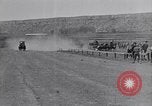 Standbild stagecoach Rennen United States USA, 1927, aus Sekunde 51 historischem Filmmaterial Videoclip 65675039849