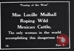 Standbild Miss Lucille Mulhall United States USA, 1927, aus Sekunde 12 historischem Filmmaterial Videoclip 65675039851