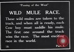 Standbild wild mule Rennen United States USA, 1927, aus Sekunde 11 historischem Filmmaterial Videoclip 65675039852