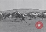 Standbild wild mule Rennen United States USA, 1927, aus Sekunde 25 historischem Filmmaterial Videoclip 65675039852