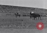 Standbild wild mule Rennen United States USA, 1927, aus Sekunde 27 historischem Filmmaterial Videoclip 65675039852