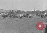 Standbild wild mule Rennen United States USA, 1927, aus Sekunde 30 historischem Filmmaterial Videoclip 65675039852