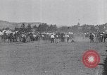 Standbild wild mule Rennen United States USA, 1927, aus Sekunde 34 historischem Filmmaterial Videoclip 65675039852