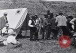 Standbild cowboys United States USA, 1927, aus Sekunde 27 historischem Filmmaterial Videoclip 65675039858