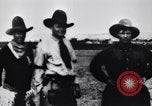 Standbild roundup Champions United States USA, 1927, aus Sekunde 10 historischem Filmmaterial Videoclip 65675039859