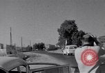 Immagine di White ONU van visualizzando una bandiera bianca Tripoli in Libia, 1962, secondo 29 filmato di repertorio 65675039879