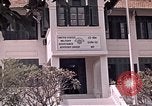 Immagine di Stati Uniti assistenza militare Advisory Group Sede Centrale Saigon Vietnam, 1962, secondo 33 filmato di repertorio 65675039901