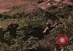 Standbild Vietcong gefangenen festgenommen und befragt von Südvietnam offi Tuy Hoà Süd Vietnam, 1962, aus Sekunde 33 historischem Filmmaterial Videoclip 65675039917