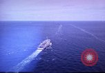 Standbild USS Muliphen (AKA-61)und Elemente der Sechsten Flotte im Mittelmeer du Mittelmeer, 1958, aus Sekunde 6 historischem Filmmaterial Videoclip 65675039927