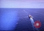 Standbild USS Muliphen (AKA-61)und Elemente der Sechsten Flotte im Mittelmeer du Mittelmeer, 1958, aus Sekunde 16 historischem Filmmaterial Videoclip 65675039927