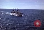 Standbild USS Muliphen (AKA-61)und Elemente der Sechsten Flotte im Mittelmeer du Mittelmeer, 1958, aus Sekunde 23 historischem Filmmaterial Videoclip 65675039927