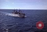 Standbild USS Muliphen (AKA-61)und Elemente der Sechsten Flotte im Mittelmeer du Mittelmeer, 1958, aus Sekunde 24 historischem Filmmaterial Videoclip 65675039927
