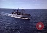 Standbild USS Muliphen (AKA-61)und Elemente der Sechsten Flotte im Mittelmeer du Mittelmeer, 1958, aus Sekunde 28 historischem Filmmaterial Videoclip 65675039927