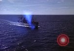 Standbild USS Muliphen (AKA-61)und Elemente der Sechsten Flotte im Mittelmeer du Mittelmeer, 1958, aus Sekunde 48 historischem Filmmaterial Videoclip 65675039927