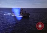 Standbild USS Muliphen (AKA-61)und Elemente der Sechsten Flotte im Mittelmeer du Mittelmeer, 1958, aus Sekunde 50 historischem Filmmaterial Videoclip 65675039927