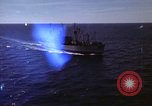 Standbild USS Muliphen (AKA-61)und Elemente der Sechsten Flotte im Mittelmeer du Mittelmeer, 1958, aus Sekunde 51 historischem Filmmaterial Videoclip 65675039927