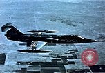 Standbild submarine George Washington SSBN-598 Cape Canaveral Florida USA, 1962, aus Sekunde 54 historischem Filmmaterial Videoclip 65675039935