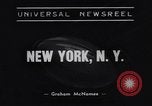 Standbild American Football New York City USA, 1938, aus Sekunde 3 historischem Filmmaterial Videoclip 65675039944