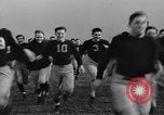 Standbild American Football New York City USA, 1938, aus Sekunde 6 historischem Filmmaterial Videoclip 65675039944