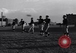 Standbild American Football New York City USA, 1938, aus Sekunde 17 historischem Filmmaterial Videoclip 65675039944