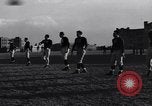 Standbild American Football New York City USA, 1938, aus Sekunde 18 historischem Filmmaterial Videoclip 65675039944