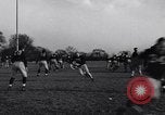 Standbild American Football New York City USA, 1938, aus Sekunde 22 historischem Filmmaterial Videoclip 65675039944