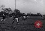 Standbild American Football New York City USA, 1938, aus Sekunde 23 historischem Filmmaterial Videoclip 65675039944