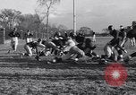 Standbild American Football New York City USA, 1938, aus Sekunde 29 historischem Filmmaterial Videoclip 65675039944