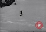 Standbild Ski contest Snoqualmie Pass Washington USA, 1938, aus Sekunde 11 historischem Filmmaterial Videoclip 65675039945