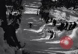 Standbild Ski contest Snoqualmie Pass Washington USA, 1938, aus Sekunde 13 historischem Filmmaterial Videoclip 65675039945