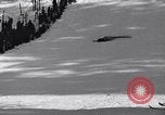 Standbild Ski contest Snoqualmie Pass Washington USA, 1938, aus Sekunde 18 historischem Filmmaterial Videoclip 65675039945