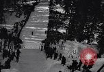 Standbild Ski contest Snoqualmie Pass Washington USA, 1938, aus Sekunde 28 historischem Filmmaterial Videoclip 65675039945