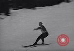 Standbild Ski contest Snoqualmie Pass Washington USA, 1938, aus Sekunde 39 historischem Filmmaterial Videoclip 65675039945