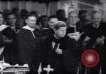 Standbild John Kennedy New Haven Connecticut USA, 1962, aus Sekunde 28 historischem Filmmaterial Videoclip 65675039946