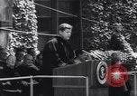 Standbild John Kennedy New Haven Connecticut USA, 1962, aus Sekunde 37 historischem Filmmaterial Videoclip 65675039946