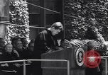 Standbild John Kennedy New Haven Connecticut USA, 1962, aus Sekunde 45 historischem Filmmaterial Videoclip 65675039946
