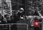 Standbild John Kennedy New Haven Connecticut USA, 1962, aus Sekunde 53 historischem Filmmaterial Videoclip 65675039946