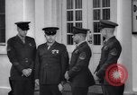 Immagine di Quantico Marines sicurezza di funzionamento Quantico Virginia USA, 1964, secondo 44 filmato di repertorio 65675039955